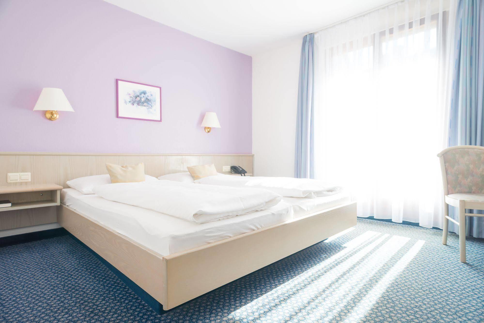 Hirschengarten Hotel Freiburg im Breisgau Kültér fotó